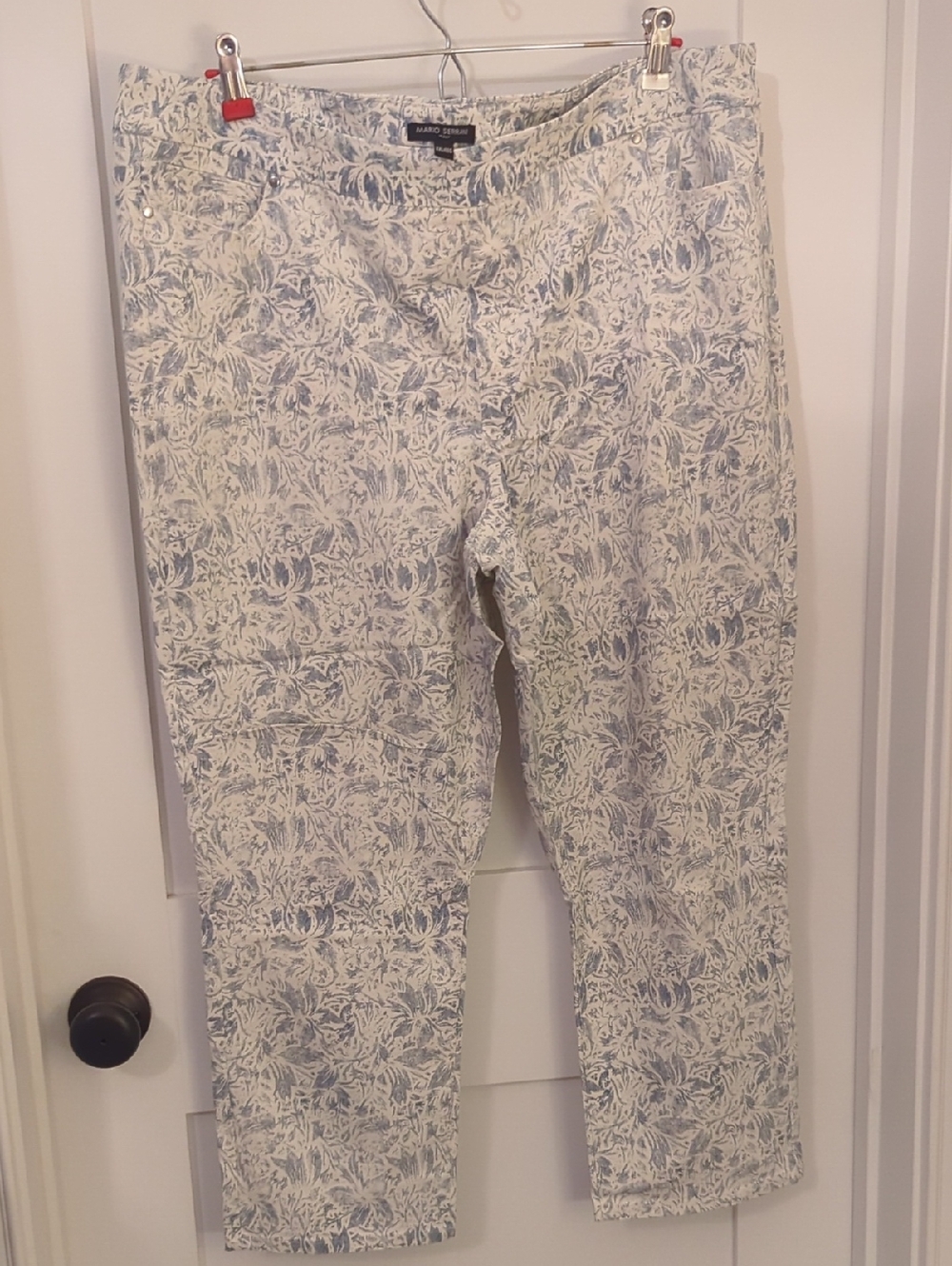 Mario Serrani White and Light Blue Floral Cropped Pants